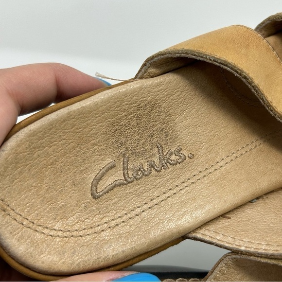 Clarks Light Brown Strappy Leather Slip On Wedge Sandals Size 6 Open Toe - Picture 12 of 13
